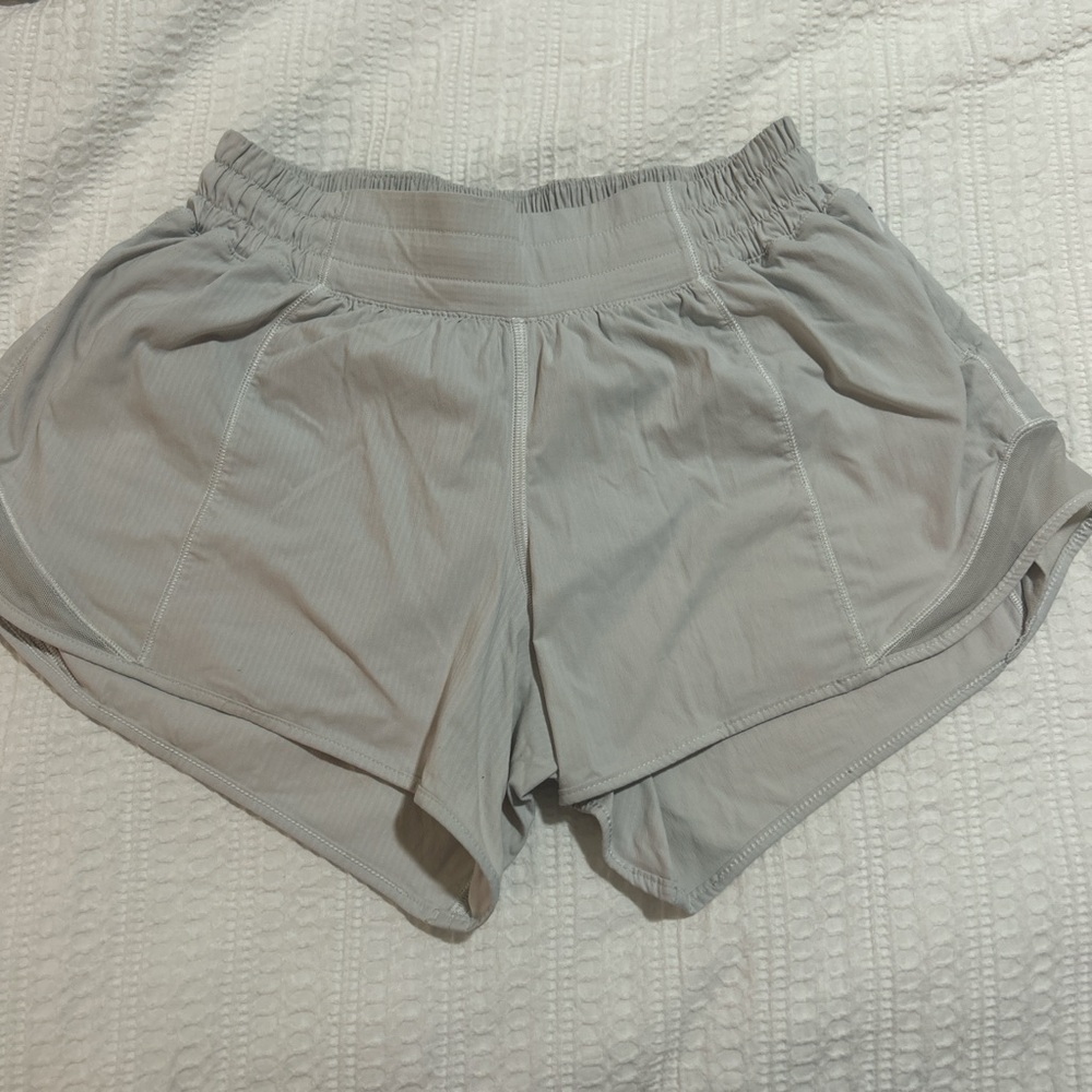 white lululemon hotty hots